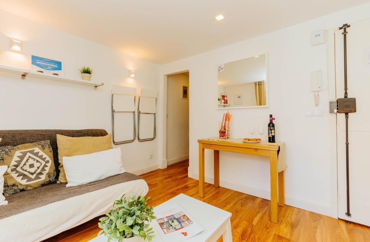 Rent4Rest Bairro Alto Charming 1Bd Apartment ลิสบอน ภายนอก รูปภาพ