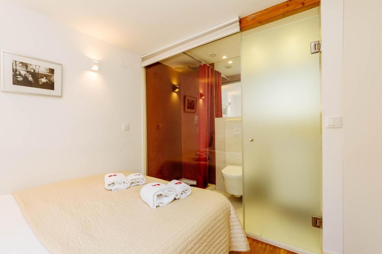 Rent4Rest Bairro Alto Charming 1Bd Apartment ลิสบอน ภายนอก รูปภาพ