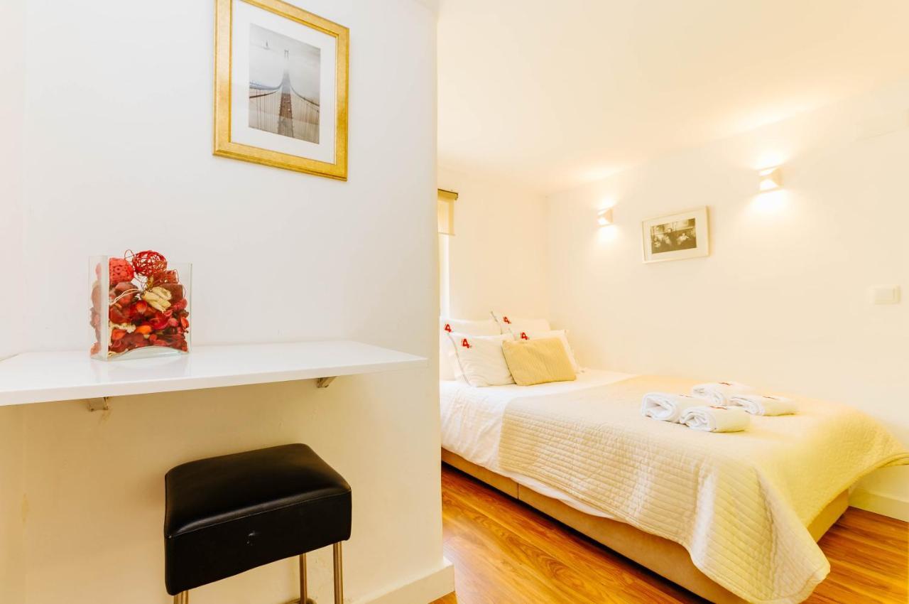 Rent4Rest Bairro Alto Charming 1Bd Apartment ลิสบอน ภายนอก รูปภาพ